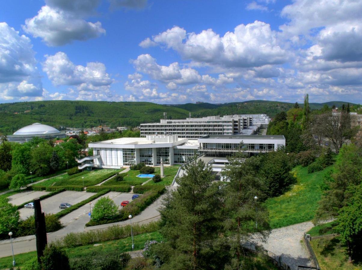 B&B Hotel University Brno Exterior photo